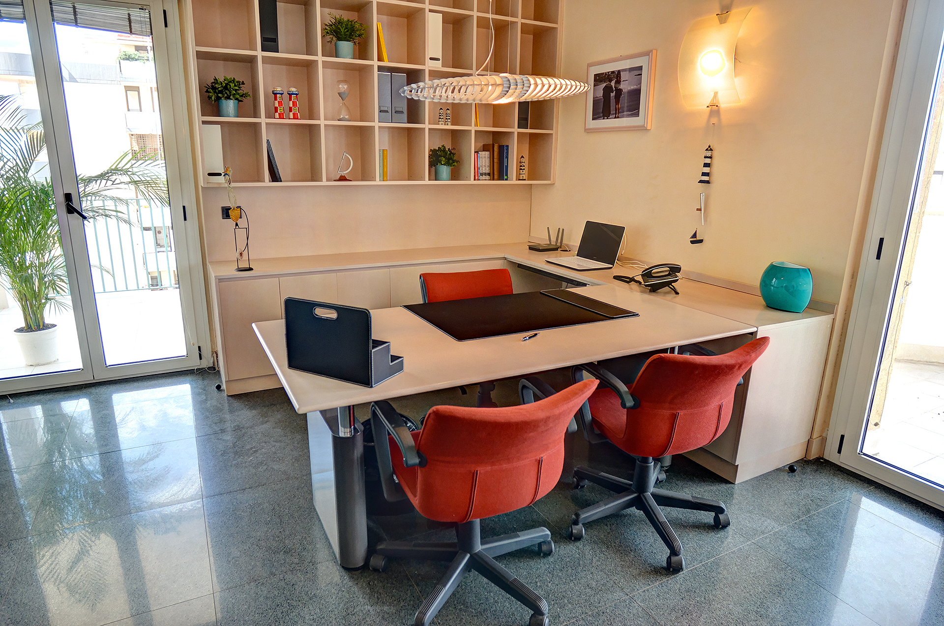 Faro Futuro coworking spaces customized offices Bari Puglia Faro Futuro coworking spaces customized offices Bari Puglia